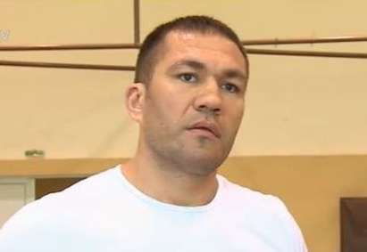 Пулев: Имам какво да покажа на Кличко и се моля да съм здрав, за да вдигна пак българското знаме