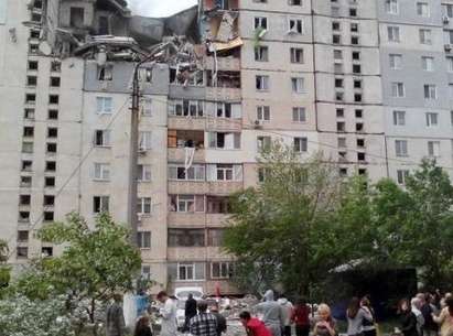 Кошмарен взрив отнесе част от блок в Николаев