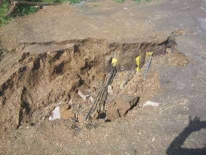 Бургаски квартал тъне в кал, огромни дупки зеят по улиците