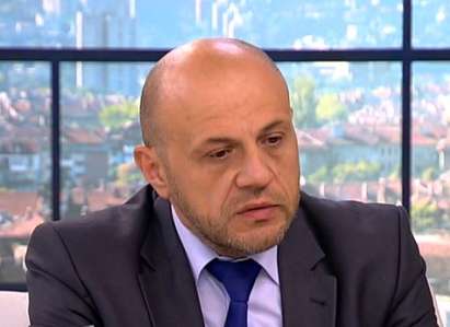 Томислав Дончев: Правителството е нелегитимно, време е да си подаде оставката
