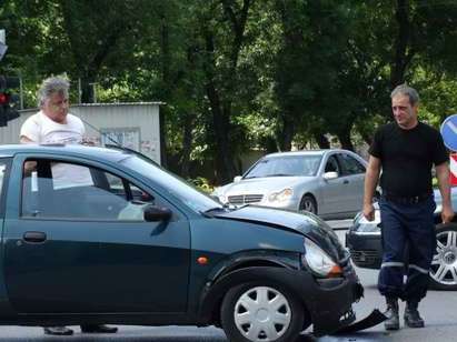 Три коли се нанизаха в адско меле в Пловдив