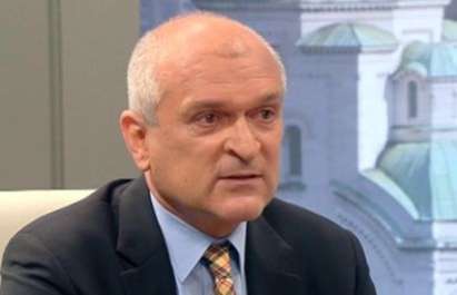 Димитър Главчев: Време е да разтурваме седянката, след като и лидерът със златния пръст иска оставка