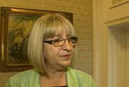 Цецка Цачева: Този парламент започна с автогол, трябва да бъде разпуснат по-скоро