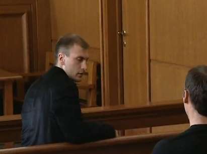 Октай Енимехмедов пак застава на подсъдимата скамейка