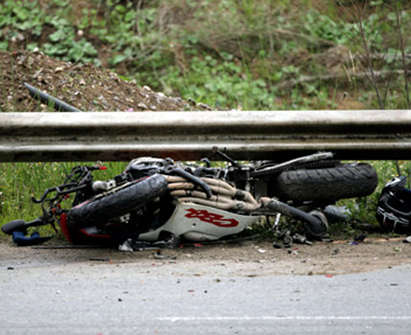 Жестока катастрофа край Слънчев бряг, моторист се заби бясно във „Фолксваген Пасат”