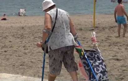 Инвалиди искат своя пътека на Северния плаж в Бургас