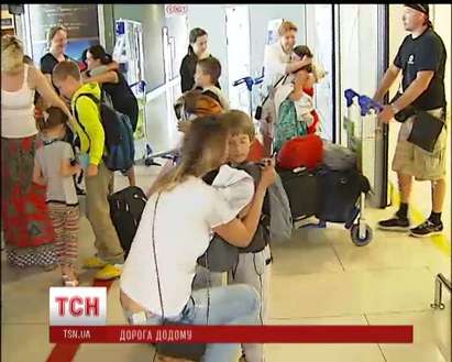 Фалирал туроператор изостави 20 деца в България (ВИДЕО)