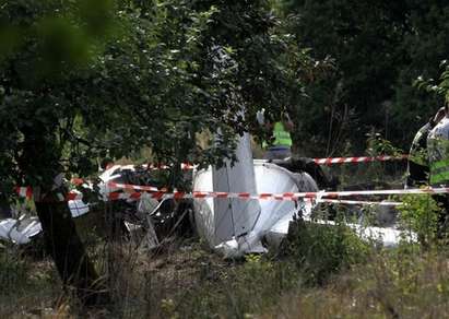 Самолет се разби в Полша, 11 загинаха