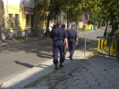 Бургаската полиция: Съседска вражда е раздухала скандала с крещящото за помощ момиче