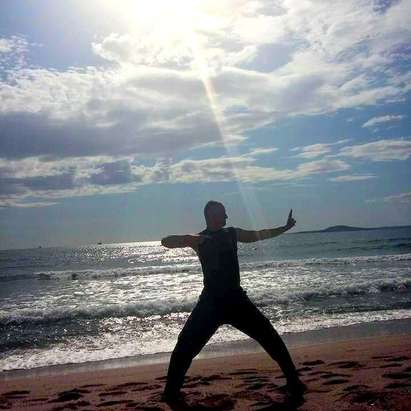 Рейки Мастер помага на бургазлии да балансират своя Дух, ум и тяло с енергийни упражнения