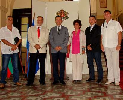 Дистрикт гуверньорът на Ротари България Иларио Астинов се срещна с областния управител и кмета на Бургас