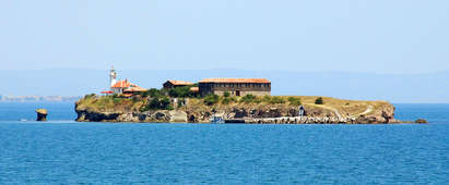 15 хил.туристи вече посетиха остров "Света Анастасия"