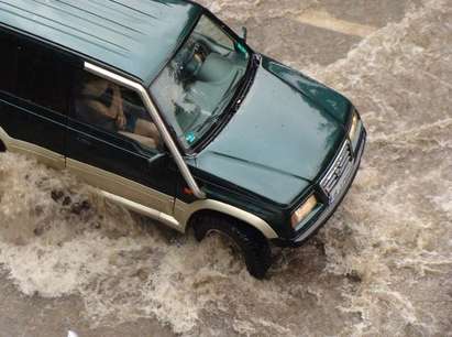 Варна пак е под водата, улиците се превърнаха в реки