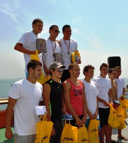 18- годишният Теодосий Чернев е победител в плувния маратон „Св. Анастасия”