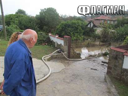 Трета жертва на потопа по Южното Черноморие: 27-годишен мъж се удави край Ясна поляна