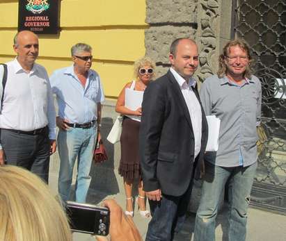„България без цензура“ открива стилно кампанията си в Бургас с актьора Юри Ангелов