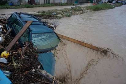 Брюксел ни отпуска 18 млн. евро след наводненията, щетите за Бургас още не са описани