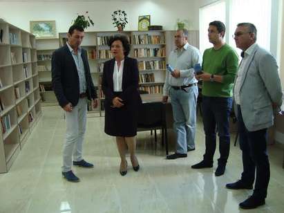 ГЕРБ дари обзавеждане на читалището в Ахтопол