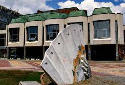 Сцената на Бургаската опера ще става ледена пързалка