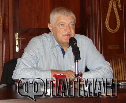 Петър Кънев обсъжда резултатите от изборите с актива на БСП в Бургас