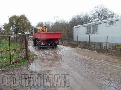 Вижте кошмара във вилна зона "Черниците" (СНИМКИ)