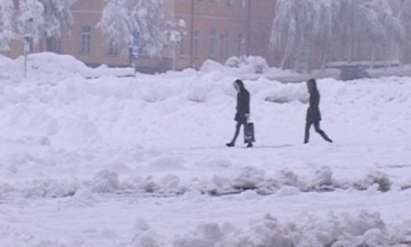 100 селища в Габровско остават без ток заради снега