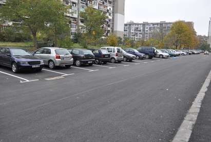 Бургаският комплекс „Изгрев“ вече има нов паркинг
