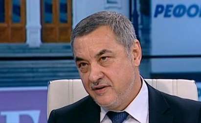 Валери Симеонов: Театралното общество загуби много, като грозно оцапа Слави Бинев