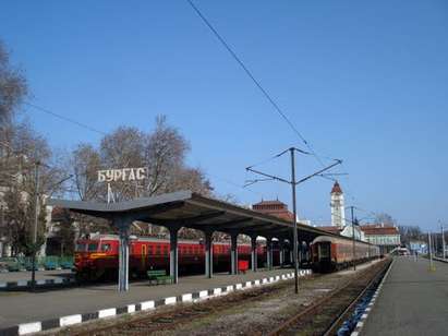 БДЖ осигурява допълнителни вагони за бързия влак София-Бургас