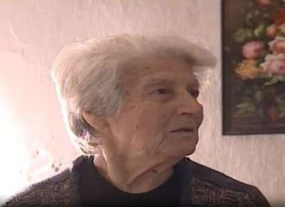 Баба от Мечка моли крадците да й вземат пенсията и да се махат от дома й