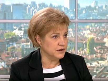 Менда Стоянова: Гаранция за пенсиите в частните фондове няма