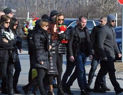 Вижте снимки от погребението на разстреляния Димитър Стоянов-Лудия
