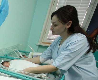 Срив на раждаемостта в 19 от 28 области през януари, в Бургас бебетата с 21 по-малко