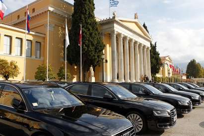 Алексис Ципрас: Край на служебните автомобили за правителството!