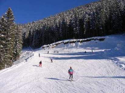16-годишна румънска скиорка се преби в Банско