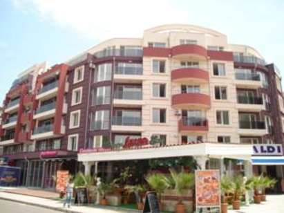 Бургазлия ошушка 4 апартамента в хотел „Адмирал Плаза” в Слънчев бряг