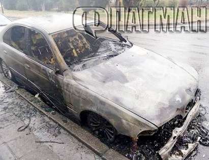 Двама запалили за отмъщение БМВ в бургаския ж.к. „Изгрев“, собственикът им дължал пари