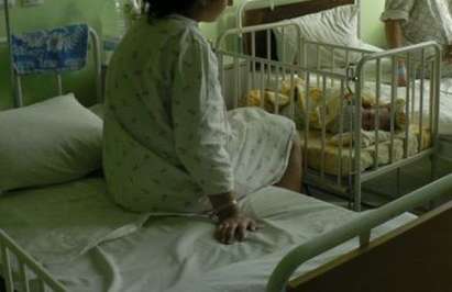 Новородено издъхна във видинска болница, паднало на пода