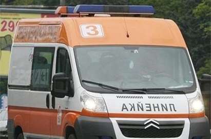 Автомобил блъсна жена на пешеходната пътека до гарата в Бургас