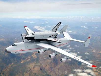 Най-големият самолет в света не кацна в Бургас