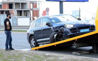 Турски джип отнесе младеж, слязъл да помага на хора в аварирала кола