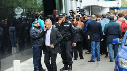 Борисов нареди на Румяна Бъчварова да изтегли полицаите от TV7