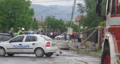Кървава касапница край Дупница остави пет трупа на пътя