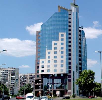 Крадци разбиха пет офиса в бургаския хотел „Мираж“ под носа на охраната