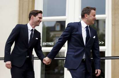 Премиерът на Люксембург се ожени официално за любовника си