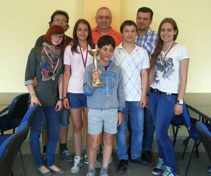 Детето, което би на шах Бойко Борисов, стана шампион с мъжкия отбор на  „Бургас 64“