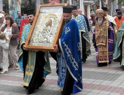 Чудотворната икона Св.Богородица "Достойно Естъ” пристига в Поморие