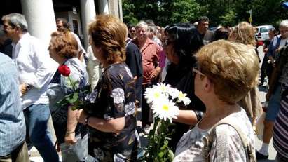 Лили Иванова и Данчето Христова плащат погребението на Борис Гуджунов