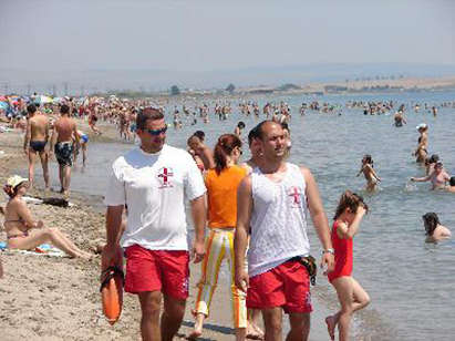 Спасителите остават на сухо по плажовете в Бургаско, забраниха им свалките