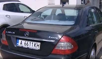 Кметът на Руен Исмаил Осман се вози на кола за 100 000 лева, купена от данъкоплатците